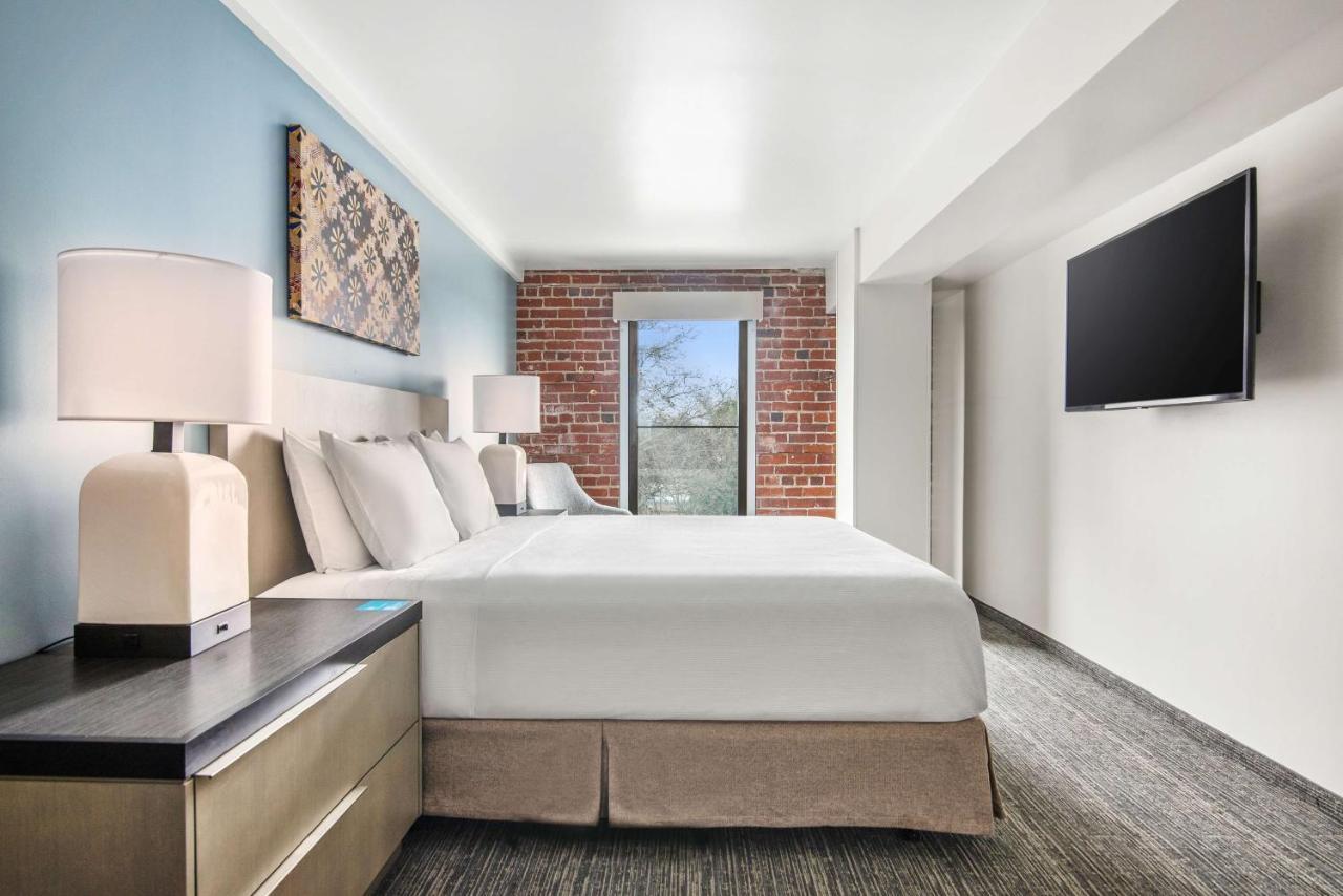 Hyatt House Sacramento-Midtown Hotel Exterior photo